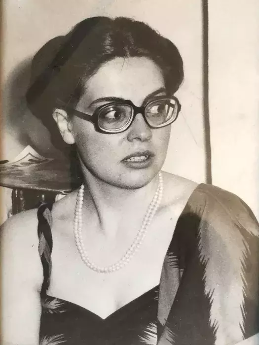 cum-arata-irina-margareta-nistor-in-tinerete-2