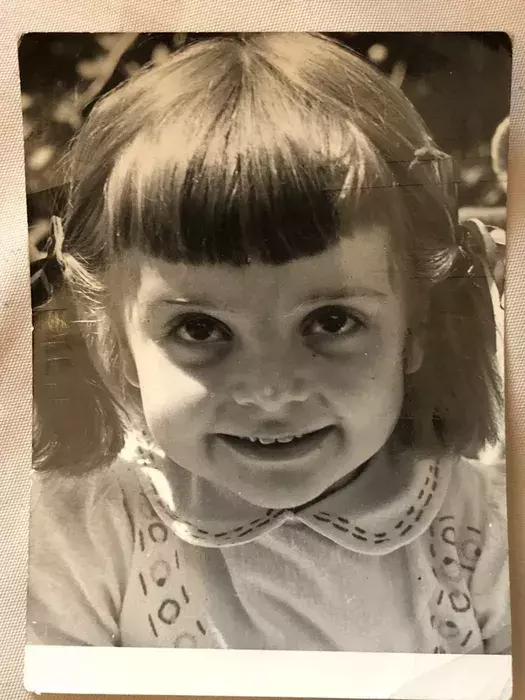 cum-arata-irina-margareta-nistor-in-tinerete-4