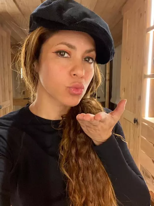 shakira4