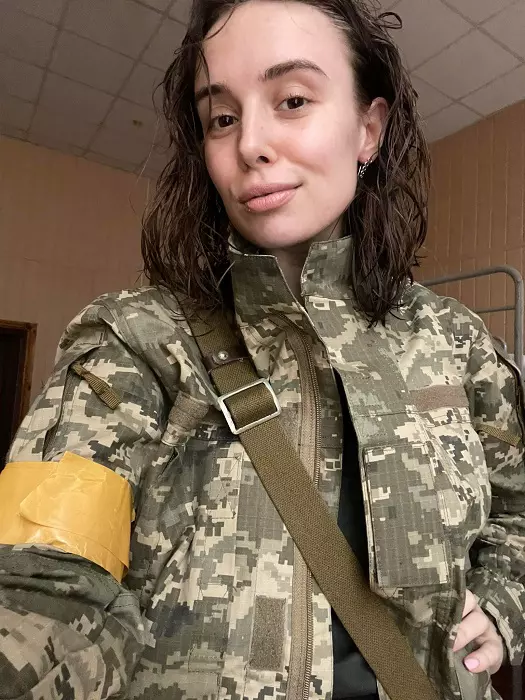 "În război nu ești femeie sau bărbat. Ești soldat!" Povestea unei tinere din Kiev care s-a înrolat în Forțele Armate