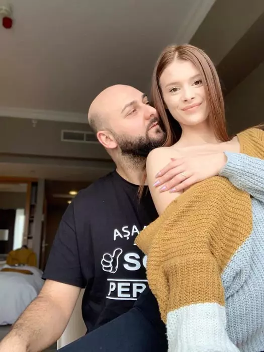 Alex de la "Insula Iubirii", de nerecunoscut pe scena de la "Românii au talent" în urmă cu câțiva ani. Cum arăta atunci