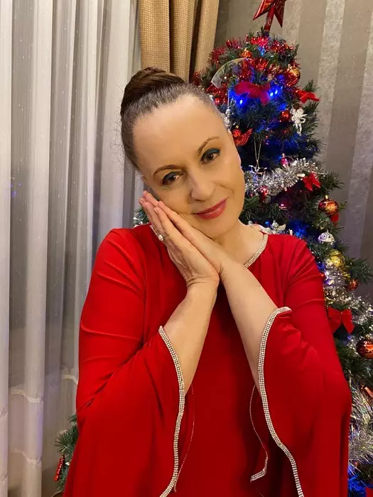 maria-dragomiroiu-povestind-despre-craciun.