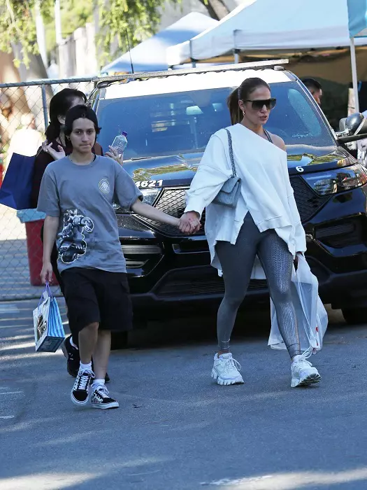 Jennifer Lopez and her daughter Emma are seen shopping at a LA flee market