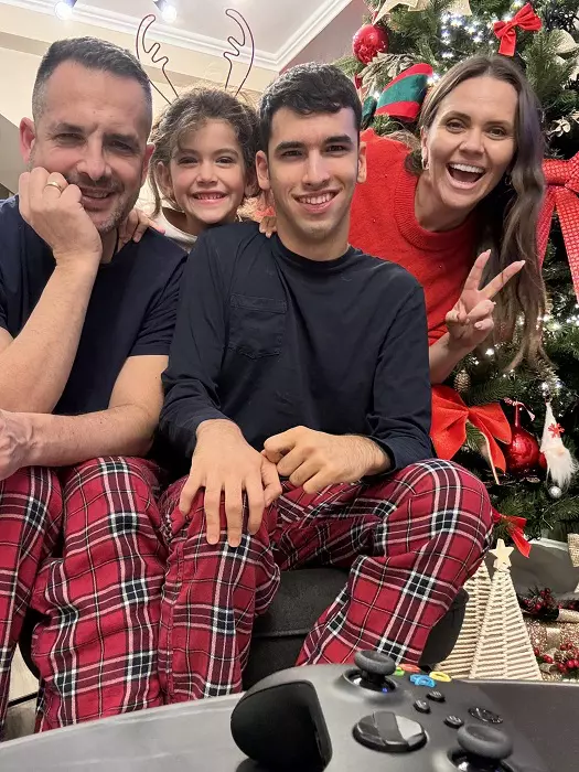 cristina siscanu si familia