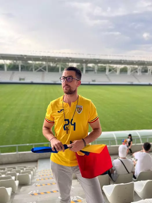 andrei-iordanescu-pe-stadion