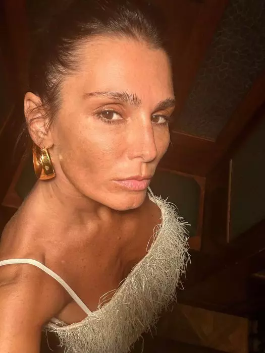 dana budeanu 4