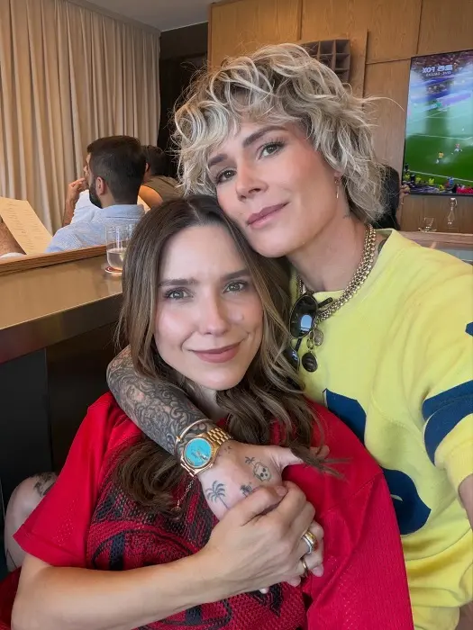 Sophia Bush si Ashlyn Harris 48