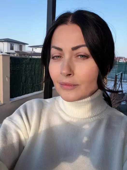 bate palma cu protv gabriela cristea
