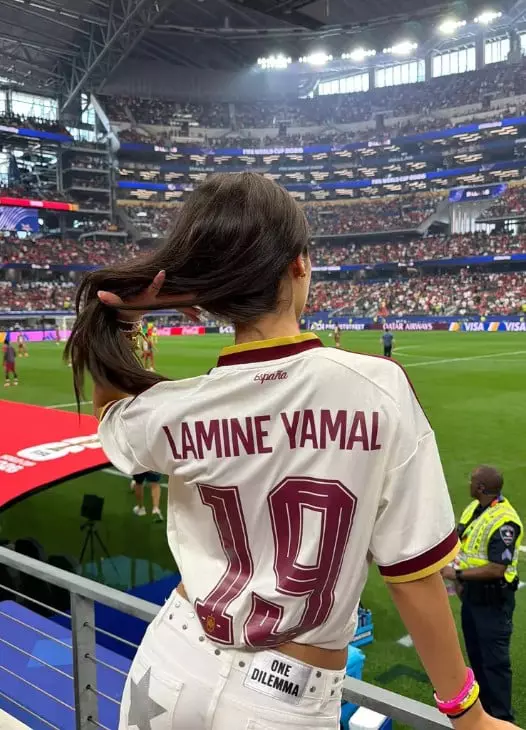 lamine-yamal-iubita-ines-garcia-cupa-mondiala-fotografii (11)