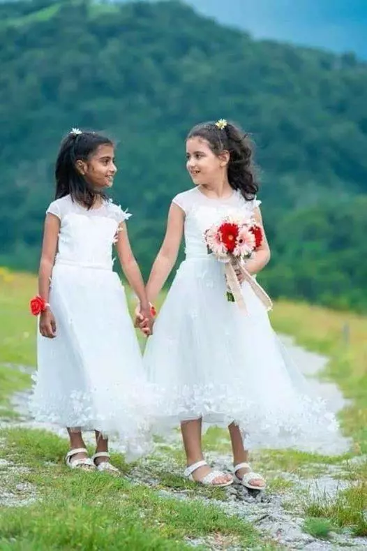 Sorina, domnisoara de onoare la o nunta