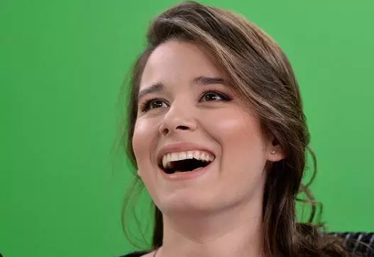 Kira Hagi in televiziune (4)
