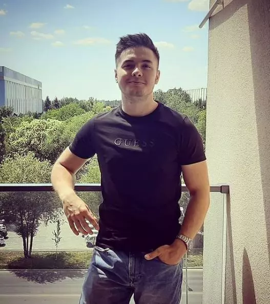 cine-este-albert-oprea