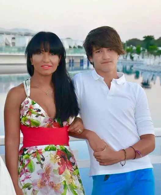 11800117_1057008884324435_897871025479881476_n