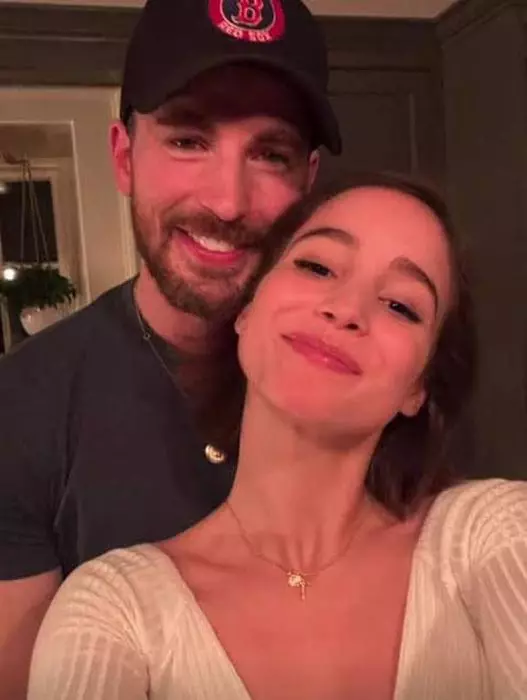 Chris Evans și Alba Baptista s-au căsătorit