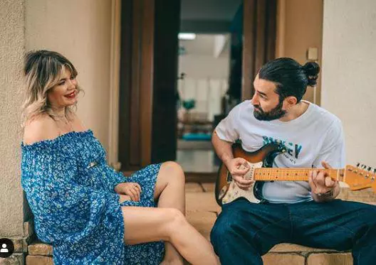 Gina-Pistol-_i-Smiley-2