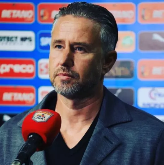 Laurentiu-Reghecampf-8-1