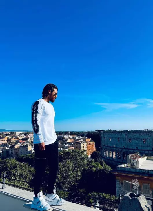 can-yaman-italia
