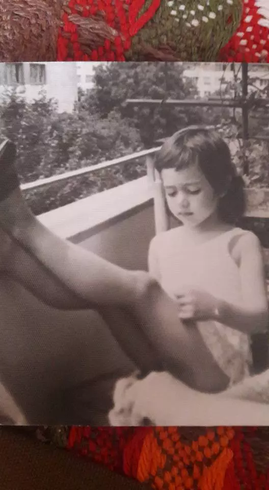 Cum arăta Oana Sârbu când eracopil (3)