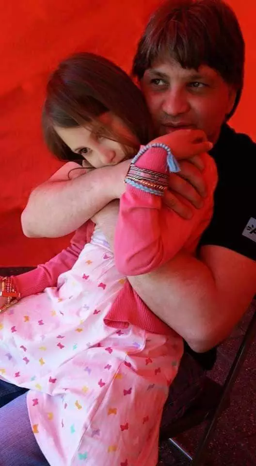 mihai-onila-si-fetita-sa