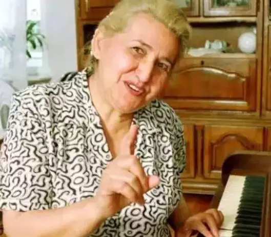 gabi-lunca-parastas-4