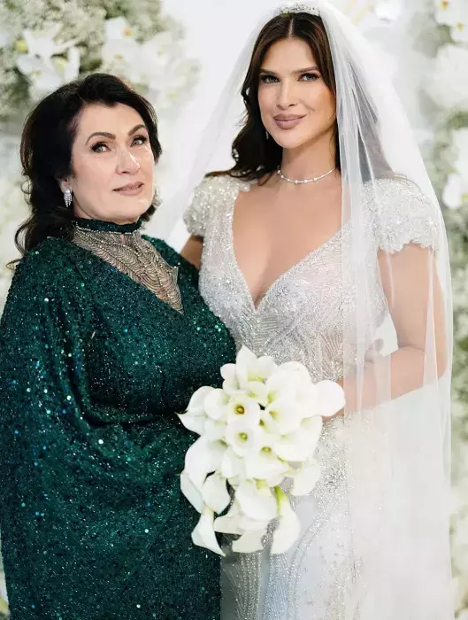 monica-birladeanu-cu-mama-la-nunta