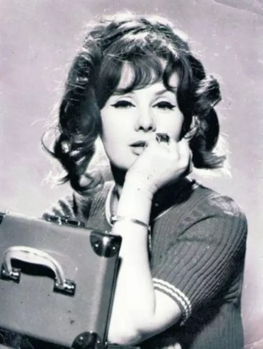 Stela Popescu, la inceputul carierei in teatru