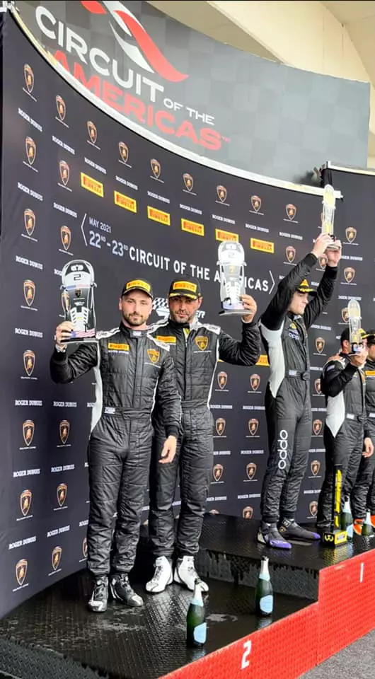 claude-senhoreti-de-la-pilot-de-curse-la-afacerist-de-succes-4