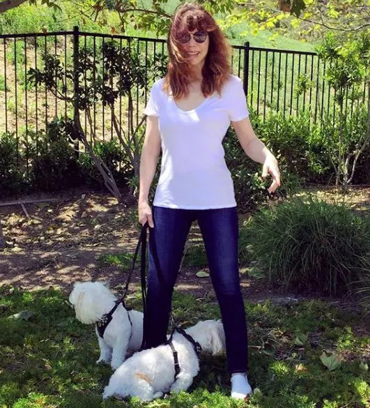 Victoria Principal arata spectaculos la 70 de ani