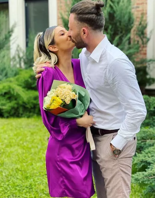 elena-matei-survivor-13