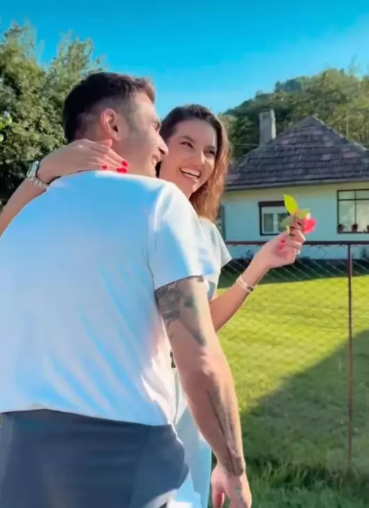 adrian-mutu-sandra (2)