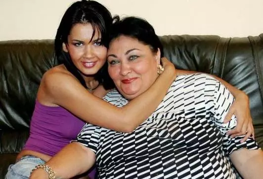 Oana-Zăvoranu-mesaj-emoționant-pentru-mama-ei-la-cinci-ani-de-la-moartea-femeii