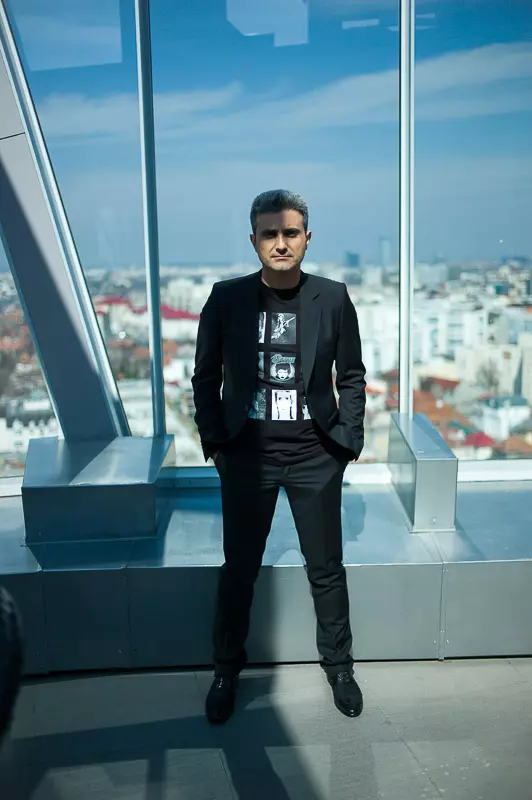 Robert Turcescu, VIVA! aprilie 2013. foto Cosmin Bumbut
