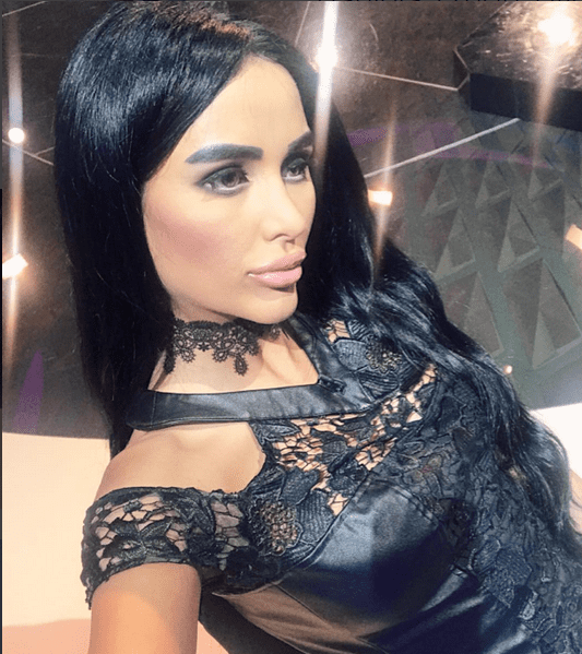 daniela crudu si-a facut multe operatii estetice la fata