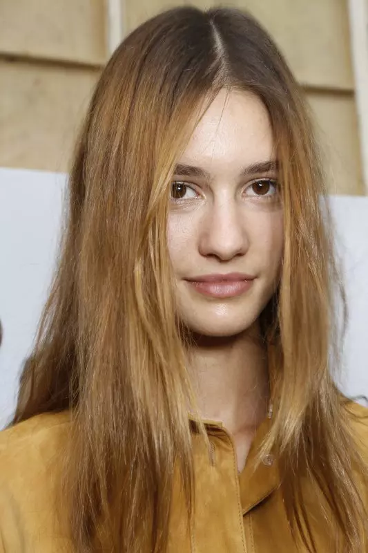 Chloe 