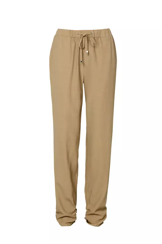 Pantaloni, 89,90 lei, C&A 