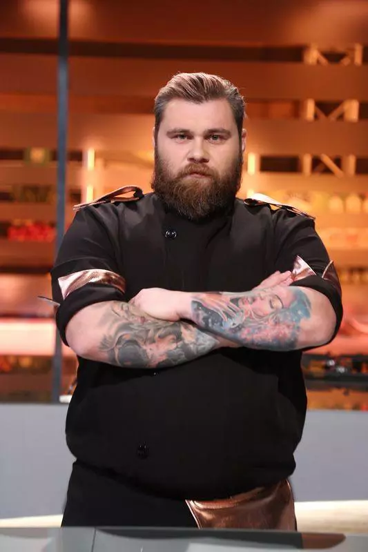 cine-este-dan-manciu-9