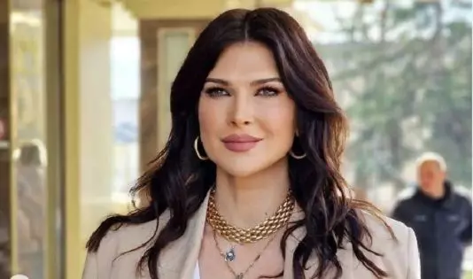 monica_barladeanu