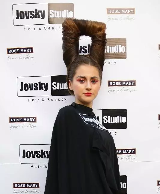 Colectia "Coafuri din viitor"