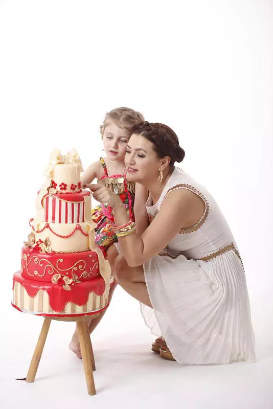 Rona Hartner, VIVA! aprilie 2013, foto Ciprian Strugariu