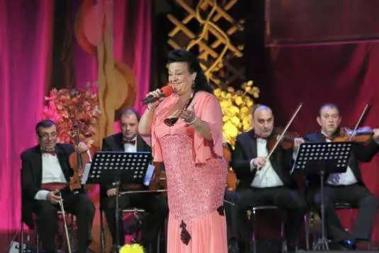 946772_993045440754979_5184369576363477634_n