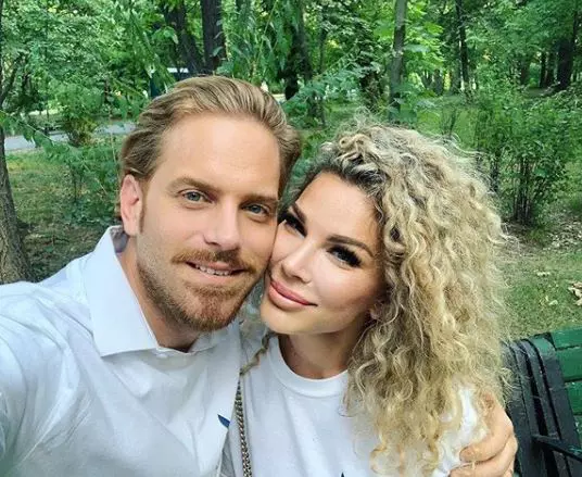 Alina-Laufer-este-însărcinată-1