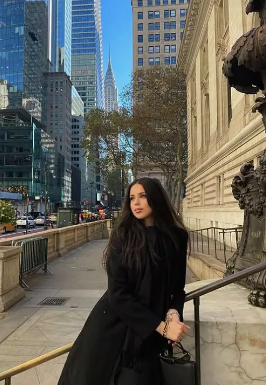 violeta banica 11