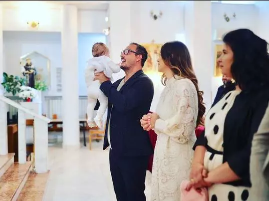 Ștefan-Stan-și-a-botezat-fetița-2