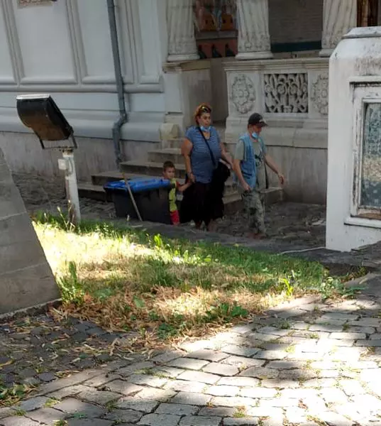 ioana-tufaru-la-biserica-25