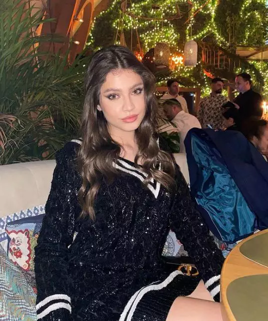 elena-chiriac-sarut-otilia-bilionera-6