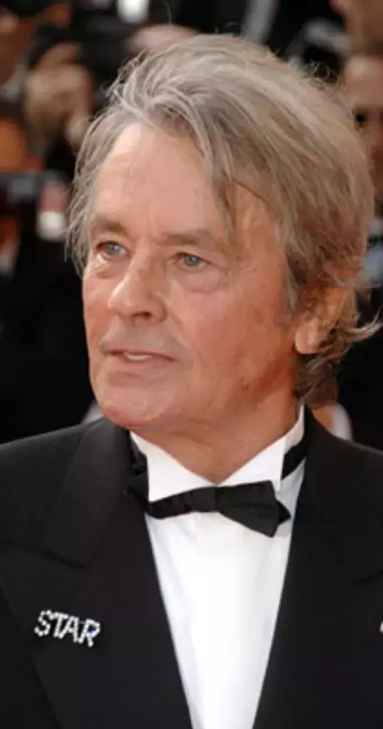 alain-delon-538x1024