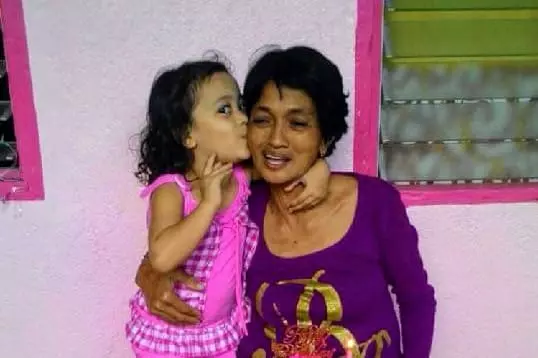 Bella Santiago şi-a adus fiica în România