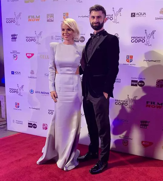 Jojo-si-Paul-Ipate-au-varicela-Toata-familia-e-in-carantina.-Ce-se-intampla-1