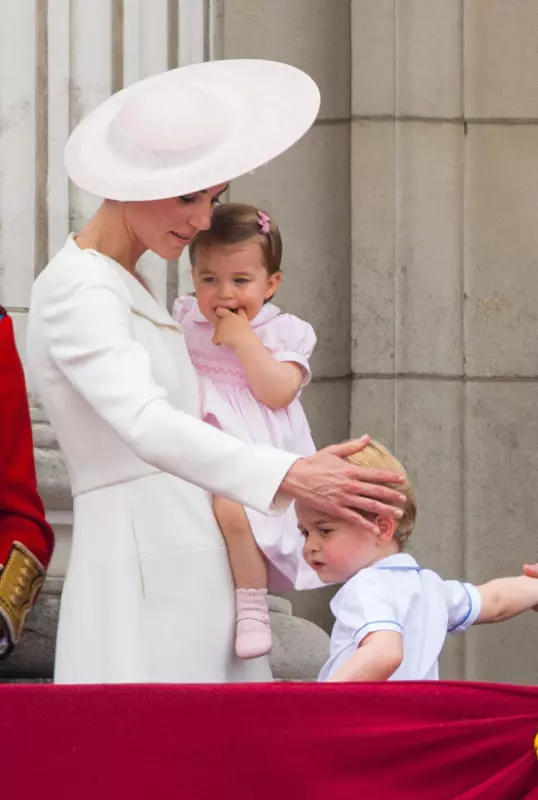 Kate, Charlotte si George