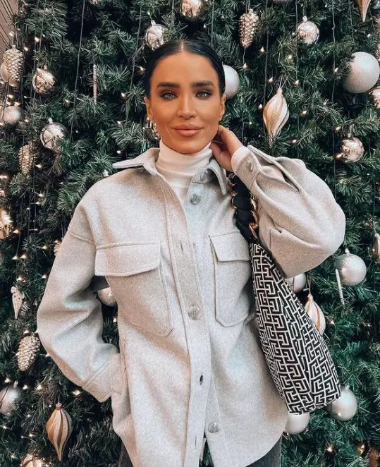 adelina-pestritu-s-a-operat-4